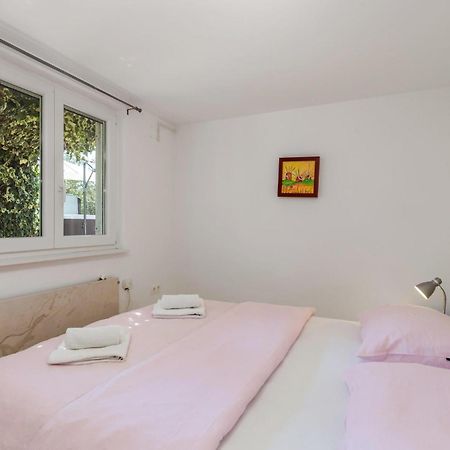 Nice Home In Krk With Kitchen Krk Town Exterior photo